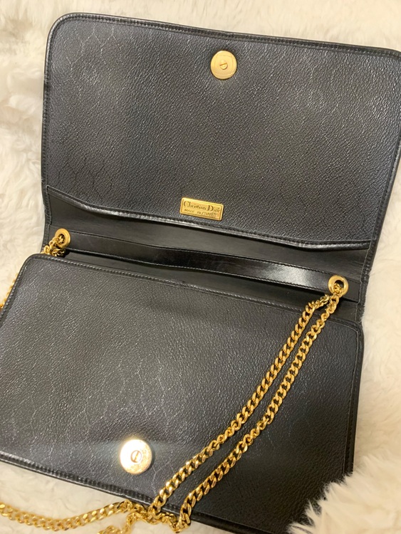 ディオール  （ブランドバッグ）の商品画像 - 査定依頼日：2025年7月10日 - 最高査定価格：12,000円