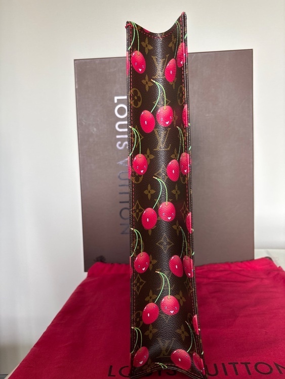 チェリーサックプラトートバッグ（ブランドバッグ）の商品画像 - 査定依頼日：2025年12月10日 - 最高査定価格：320,000円