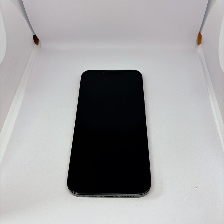 iPhone 13 128GB docomo（スマホ）の商品画像 - 査定依頼日：2025年4月16日 - 最高査定価格：35,000円