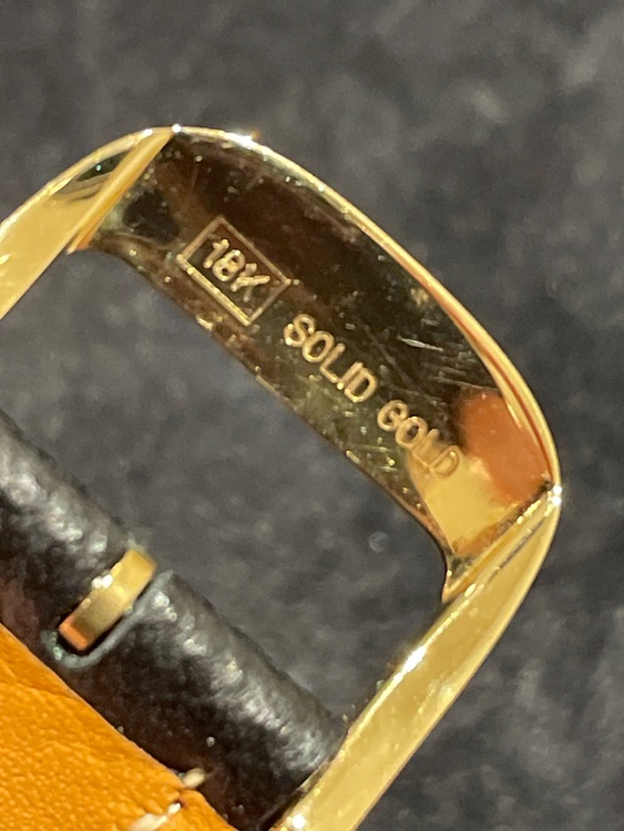 レベルソデュオK18YG（高級時計）の商品画像 - 査定依頼日：2025年12月4日 - 最高査定価格：1,400,000円