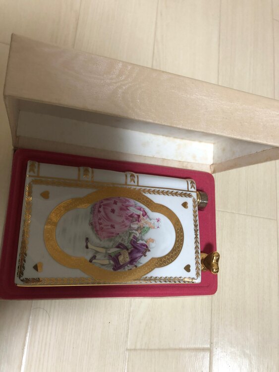 ブランデー カミュ （お酒）の商品画像 - 査定依頼日：2025年3月21日 - 最高査定価格：3,500円