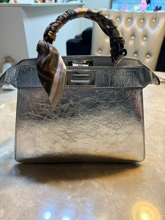 フェンディ  （ブランドバッグ）の商品画像 - 査定依頼日：2025年5月2日 - 最高査定価格：250,000円