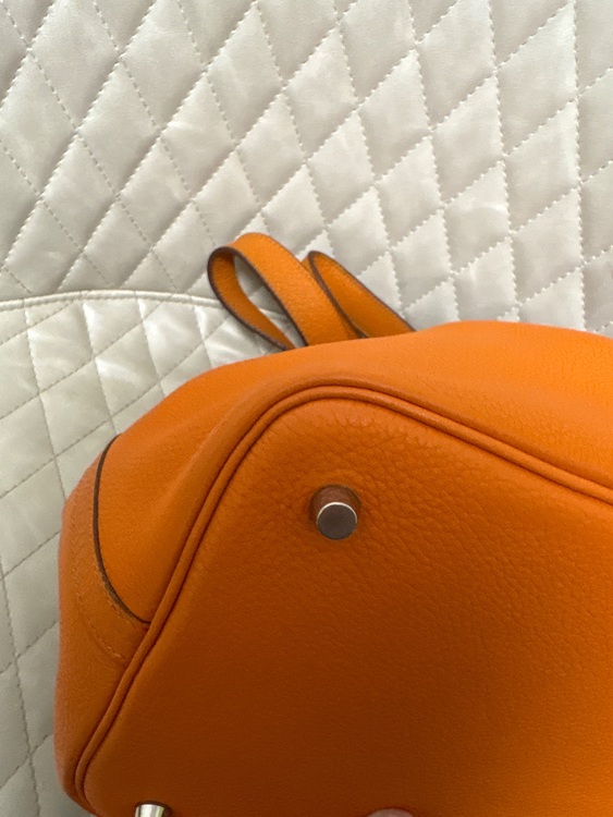 ピコタン　◻︎M（ブランドバッグ）の商品画像 - 査定依頼日：2025年11月27日 - 最高査定価格：240,000円