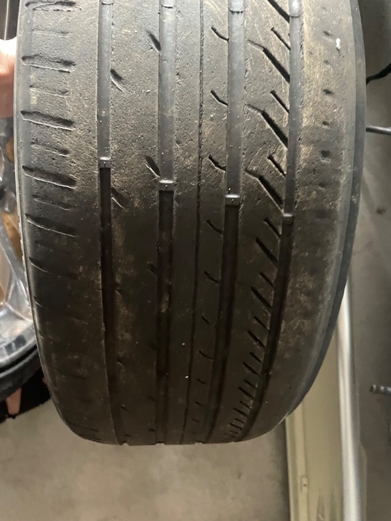 タイヤ（カー用品）の商品画像 - 査定依頼日：2025年9月8日 - 最高査定価格：35,500円