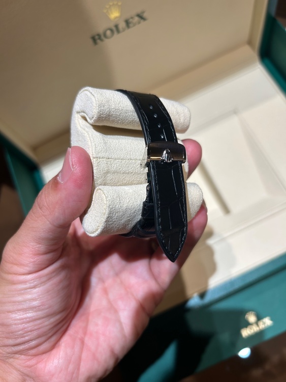 パーペチュアル1908 アイスブルー（高級時計）の商品画像 - 査定依頼日：2025年10月9日 - 最高査定価格：7,250,000円