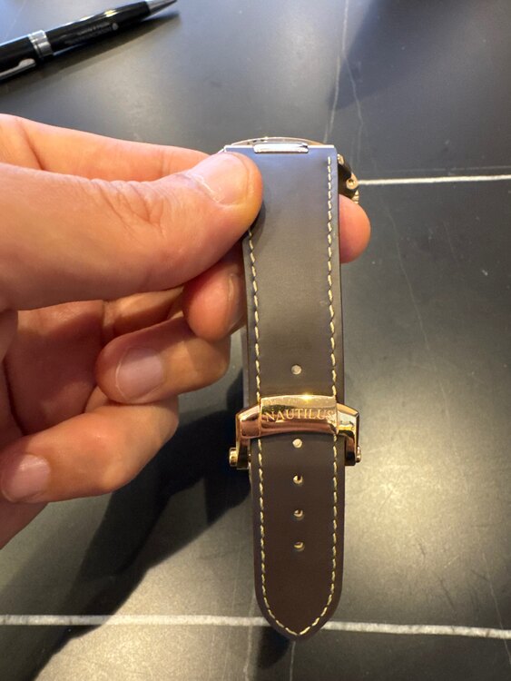 パテックフィリップ ノーチラス （高級時計）の商品画像 - 査定依頼日：2025年5月3日 - 最高査定価格：15,000,000円