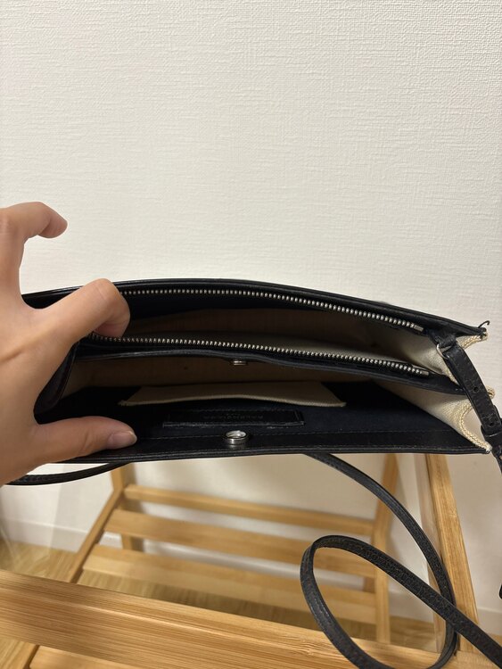 バレンシアガ  （ブランドバッグ）の商品画像 - 査定依頼日：2025年3月29日 - 最高査定価格：16,000円