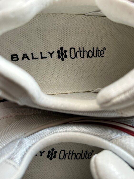 バリー　スニーカー（古着・ファッション）の商品画像 - 査定依頼日：2025年3月26日 - 最高査定価格：5,500円