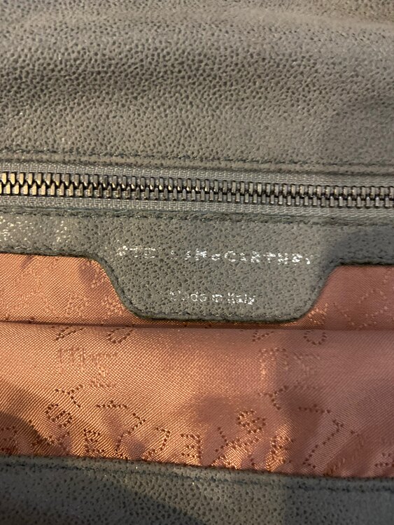 8年ほど前に、百貨店購入（ブランドバッグ）の商品画像 - 査定依頼日：2025年1月14日 - 最高査定価格：15,000円