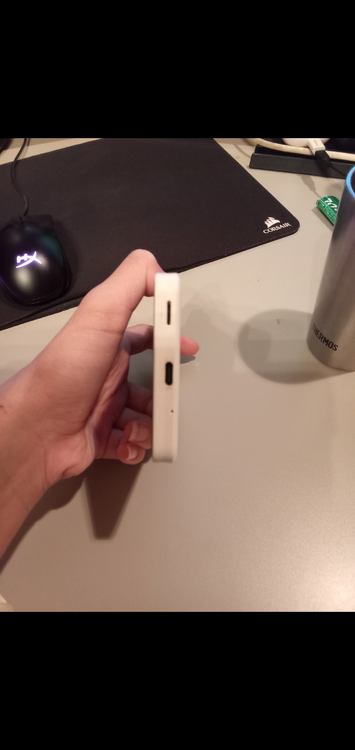 AQUOS wish3 SIMフリー （スマホ）の商品画像 - 査定依頼日：2026年3月8日 - 最高査定価格：4,000円