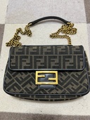 ショルターバッグ（ブランドバッグ）の商品画像 - 査定依頼日：2026年4月5日 - 最高査定価格：140,000円