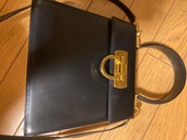 フェラガモ  （ブランドバッグ）の商品画像 - 査定依頼日：2025年8月25日 - 最高査定価格：30,000円