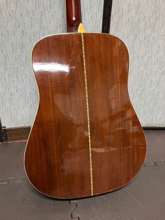 Morris W-20 アコースティックギター（ピアノ・楽器・PA機材）の商品画像 - 査定依頼日：2024年11月15日