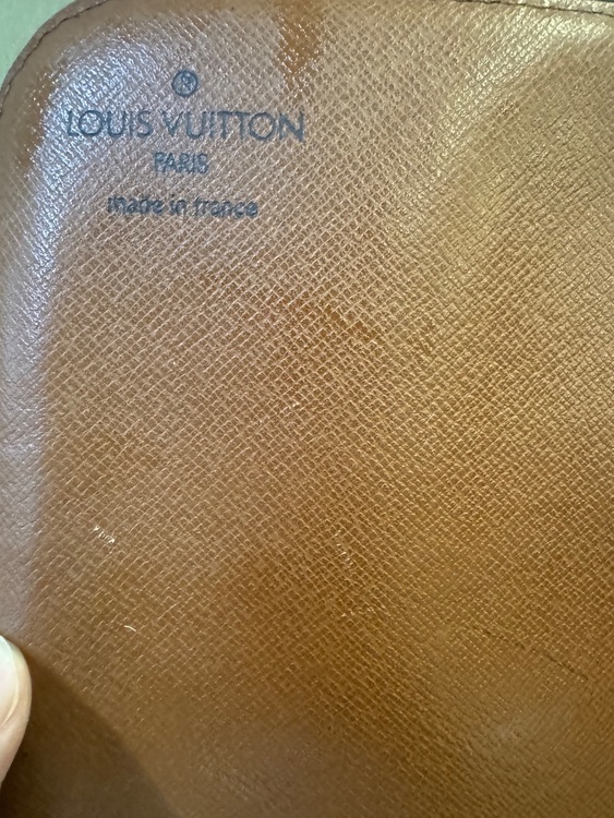 カルトシエール（ブランドバッグ）の商品画像 - 査定依頼日：2025年9月11日 - 最高査定価格：15,000円