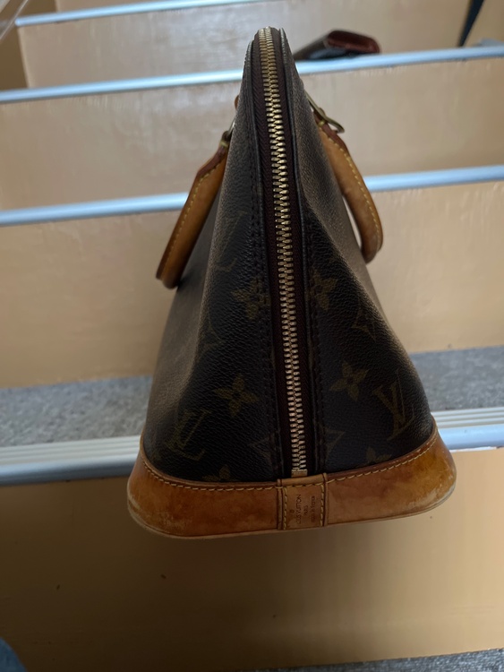 アルマ（ブランドバッグ）の商品画像 - 査定依頼日：2026年2月18日 - 最高査定価格：25,000円