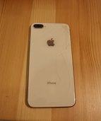 iPhone8plus（スマホ）の商品画像 - 査定依頼日：2022年11月17日 - 最高査定価格：8,700円