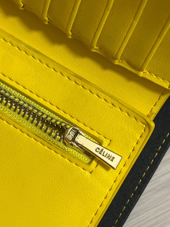 セリーヌ  （ブランドバッグ）の商品画像 - 査定依頼日：2025年9月18日 - 最高査定価格：15,000円