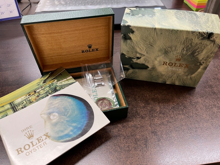 ロレックス ミルガウス 101（高級時計）の商品画像 - 査定依頼日：2025年8月18日 - 最高査定価格：5,000,000円