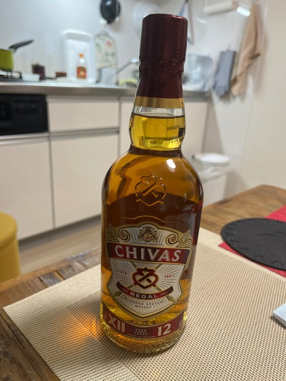 ウイスキー シーバスリーガル （お酒）の商品画像 - 査定依頼日：2025年3月9日 - 最高査定価格：1,000円