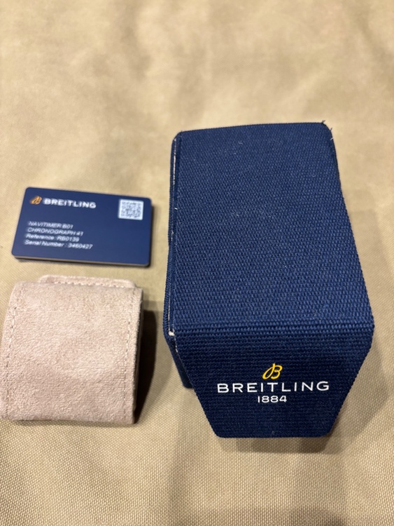 ブライトリング ナビタイマー （高級時計）の商品画像 - 査定依頼日：2025年12月10日 - 最高査定価格：1,400,000円
