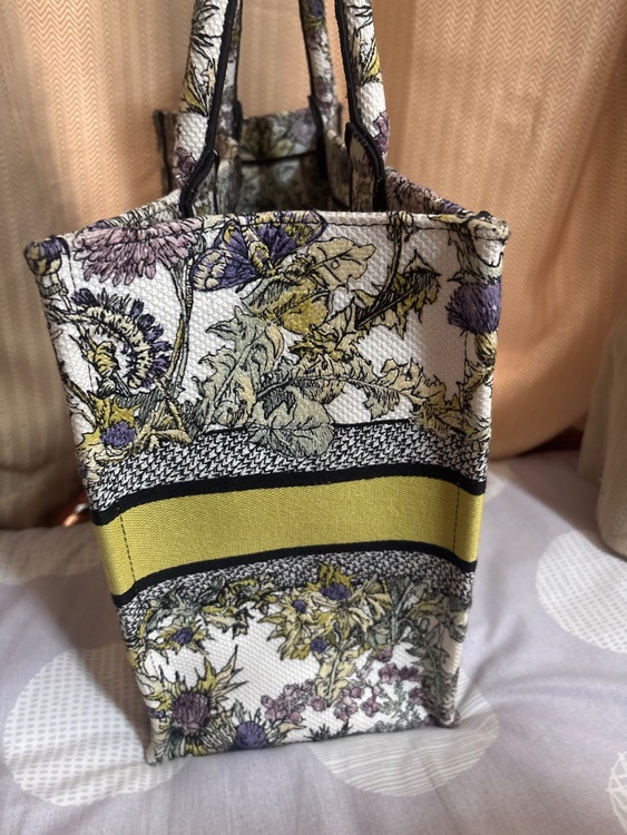 ディオール  （ブランドバッグ）の商品画像 - 査定依頼日：2025年7月13日 - 最高査定価格：180,000円