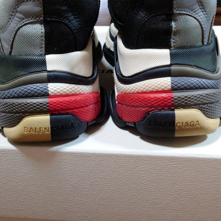 トリプルS（古着・ファッション）の商品画像 - 査定依頼日：2022年6月25日