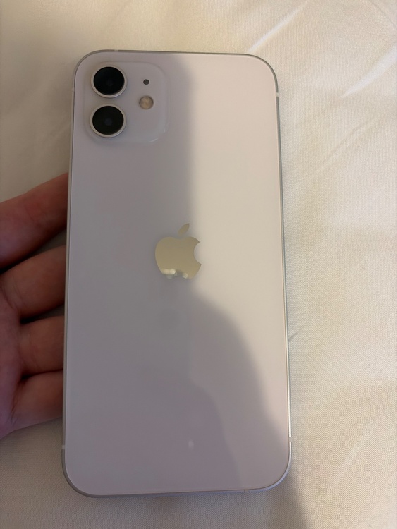iPhone iPhone 12 128GB SIMフリー（スマホ）の商品画像 - 査定依頼日：2026年9月11日 - 最高査定価格：23,000円