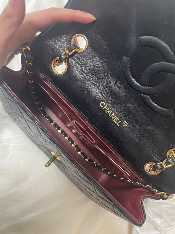 ヴィンテージダイアナフラップバッグ？（ブランドバッグ）の商品画像 - 査定依頼日：2025年12月1日 - 最高査定価格：450,000円