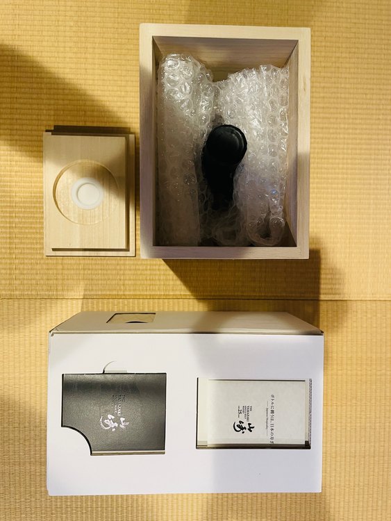 山崎25年リミテッドエディション（お酒）の商品画像 - 査定依頼日：2022年8月16日 - 最高査定価格：1,450,000円