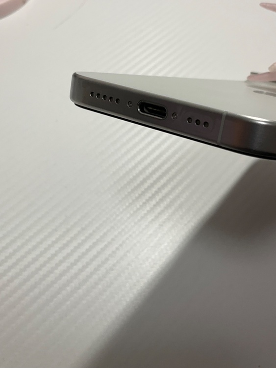 iPhone iPhone 15 Pro 512GB SIMフリー（スマホ）の商品画像 - 査定依頼日：2026年7月4日 - 最高査定価格：61,000円