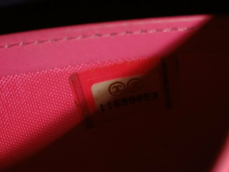 シャネルカンボンライン二つ折財布A26717（ブランド財布・小物）の商品画像 - 査定依頼日：2026年4月2日 - 最高査定価格：40,000円