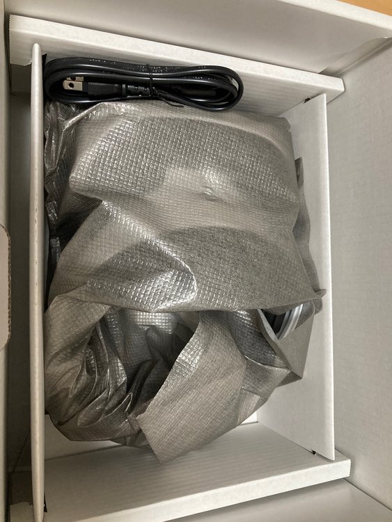 PlayStationVR（ゲーム機本体・ゲームソフト）の商品画像 - 査定依頼日：2023年6月4日 - 最高査定価格：11,000円