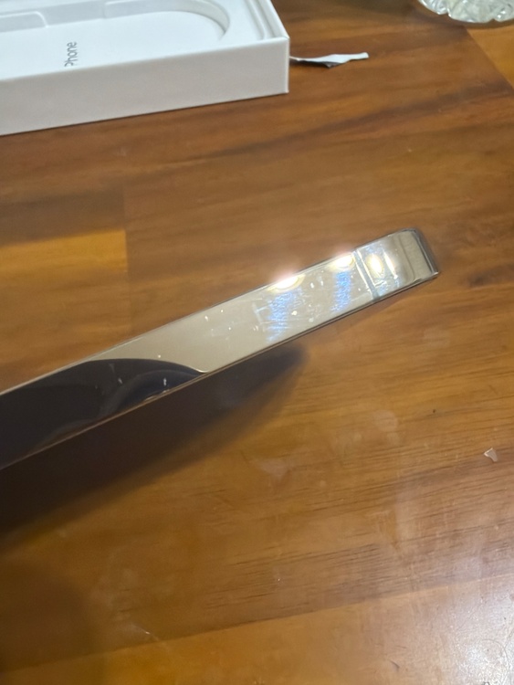 iPhone 14 Pro 256GB SIMフリー（スマホ）の商品画像 - 査定依頼日：2026年2月24日 - 最高査定価格：57,000円