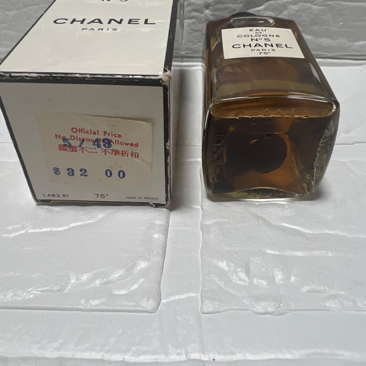 CHANELこうすい（コスメ・美容・健康器具）の商品画像 - 査定依頼日：2026年10月12日 - 最高査定価格：500円
