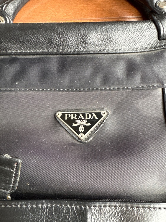 プラダ  （ブランドバッグ）の商品画像 - 査定依頼日：2026年2月2日 - 最高査定価格：40,000円