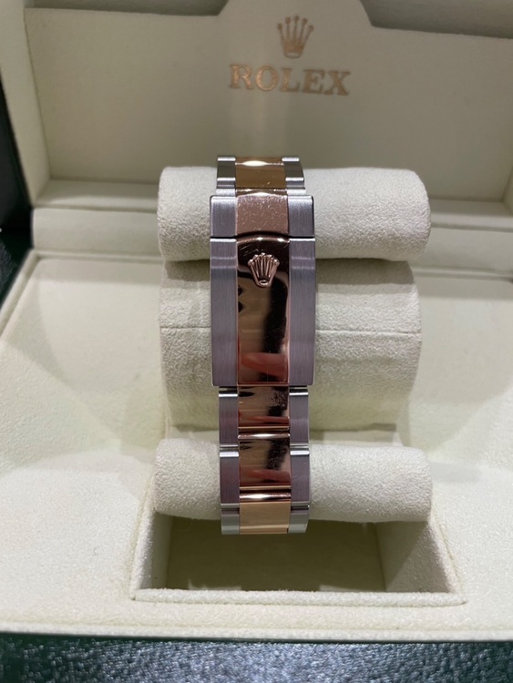 ターノグラフ PG ホワイト文字盤（高級時計）の商品画像 - 査定依頼日：2025年11月24日 - 最高査定価格：1,300,000円