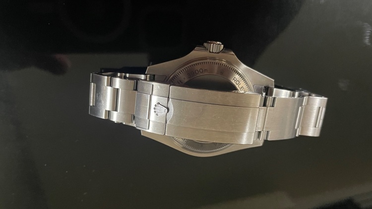 ロレックス　ディープシー 126660（高級時計）の商品画像 - 査定依頼日：2025年10月27日 - 最高査定価格：2,050,000円