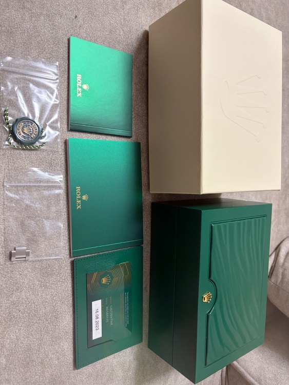 126720VTNR（高級時計）の商品画像 - 査定依頼日：2026年5月26日 - 最高査定価格：2,550,000円