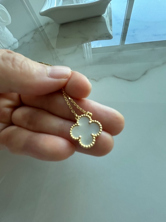 ヴァンクリネックレス（金・貴金属）の商品画像 - 査定依頼日：2025年11月28日 - 最高査定価格：350,000円