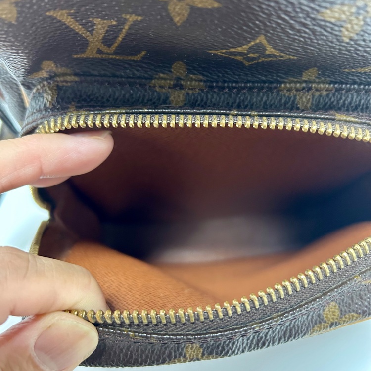 ルイヴィトン　モノグラム　アマゾン（ブランドバッグ）の商品画像 - 査定依頼日：2026年9月27日 - 最高査定価格：40,000円