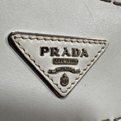 プラダ  （ブランドバッグ）の商品画像 - 査定依頼日：2026年3月30日 - 最高査定価格：50,000円