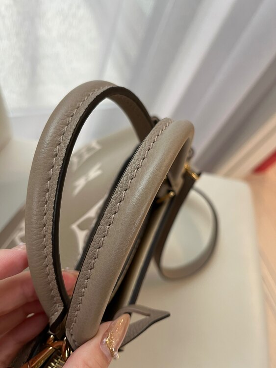 プティパレPM（ブランドバッグ）の商品画像 - 査定依頼日：2025年5月30日 - 最高査定価格：260,000円