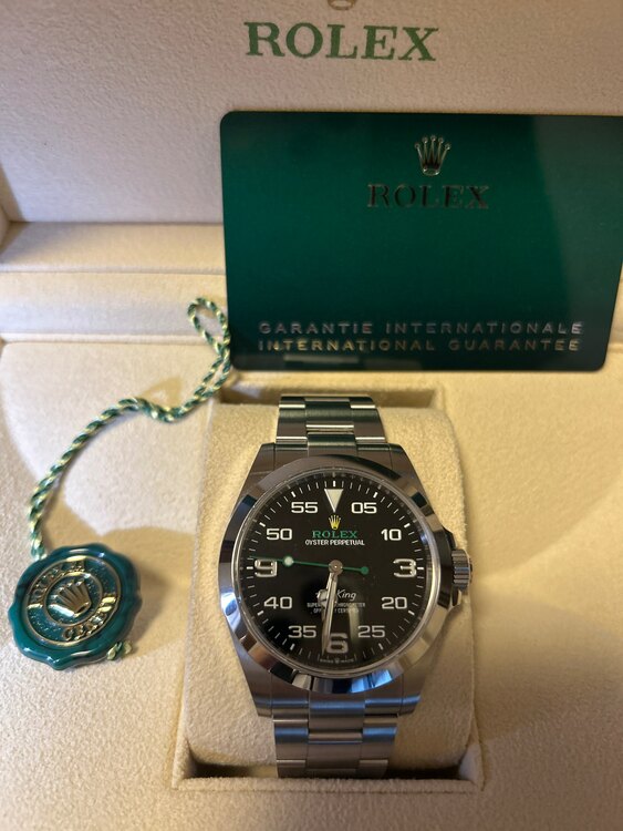 ロレックス エアキング 12690（高級時計）の商品画像 - 査定依頼日：2025年5月20日 - 最高査定価格：1,180,000円