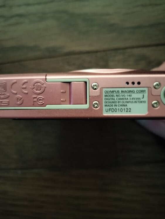 VG-140（カメラ）の商品画像 - 査定依頼日：2025年12月10日 - 最高査定価格：2,000円