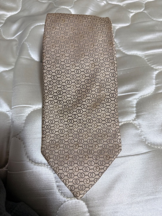 ネクタイ（古着・ファッション）の商品画像 - 査定依頼日：2025年11月17日 - 最高査定価格：100,000円