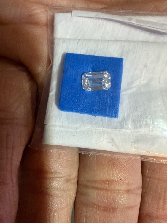 ダイヤモンド（金・貴金属）の商品画像 - 査定依頼日：2026年1月4日 - 最高査定価格：100,000円