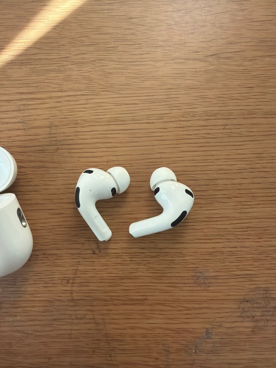 AirPodspro3（オーディオ・スピーカー）の商品画像 - 査定依頼日：2026年8月6日 - 最高査定価格：11,000円