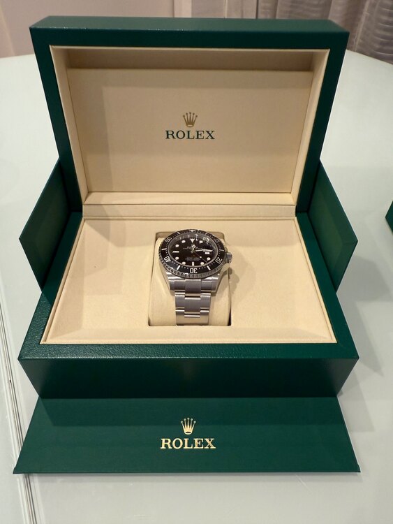 ロレックス シードゥエラー 12660（高級時計）の商品画像 - 査定依頼日：2025年6月2日 - 最高査定価格：2,080,000円