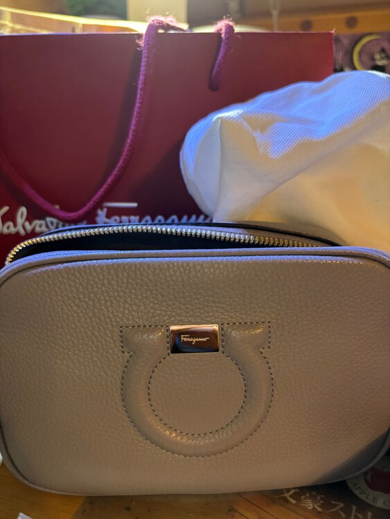 ガンチーニ ショルダーバッグ（ブランドバッグ）の商品画像 - 査定依頼日：2025年5月8日 - 最高査定価格：25,000円