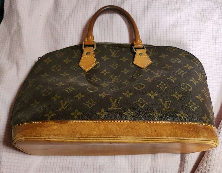 ルイヴィトン アルマ （ブランドバッグ）の商品画像 - 査定依頼日：2025年3月13日 - 最高査定価格：28,000円